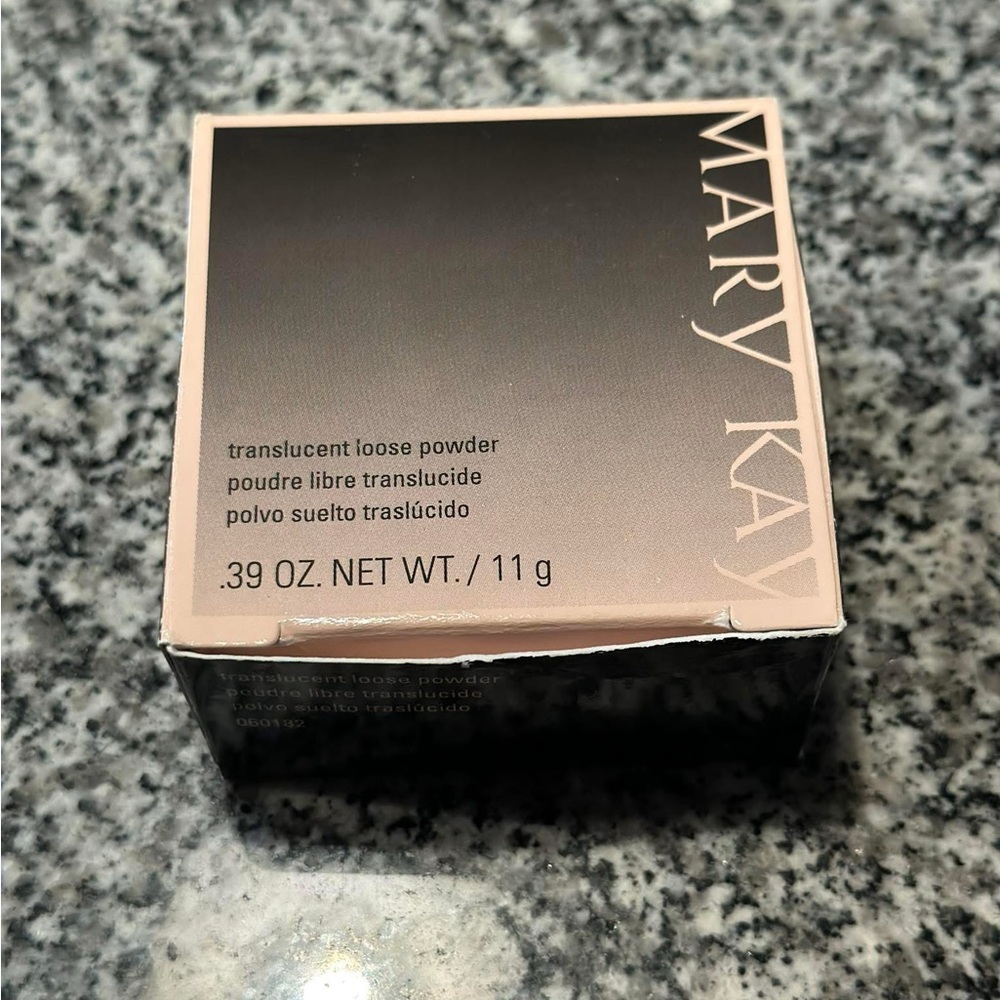 Translucent powder
